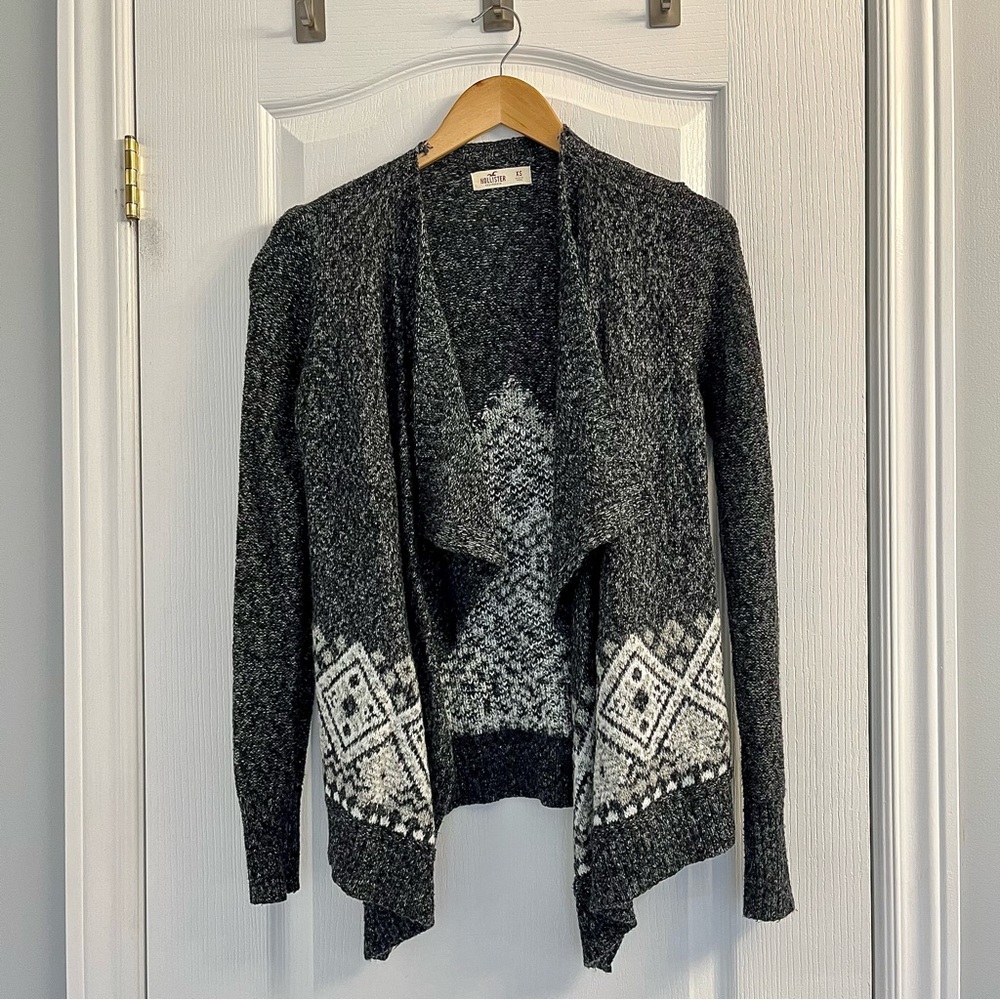 Extra Small Gray Hollister Knit Sweater